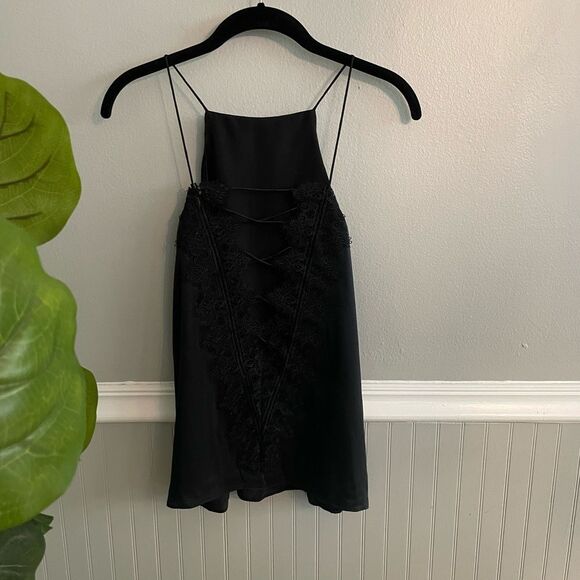 Cami NYC The Charlie Black Lace Top Size Small - Picture 3 of 10